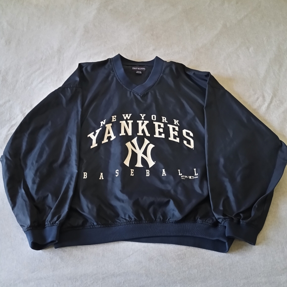 Fruit of the Loom Other - New York Yankees baseball long-sleeve pullover XL